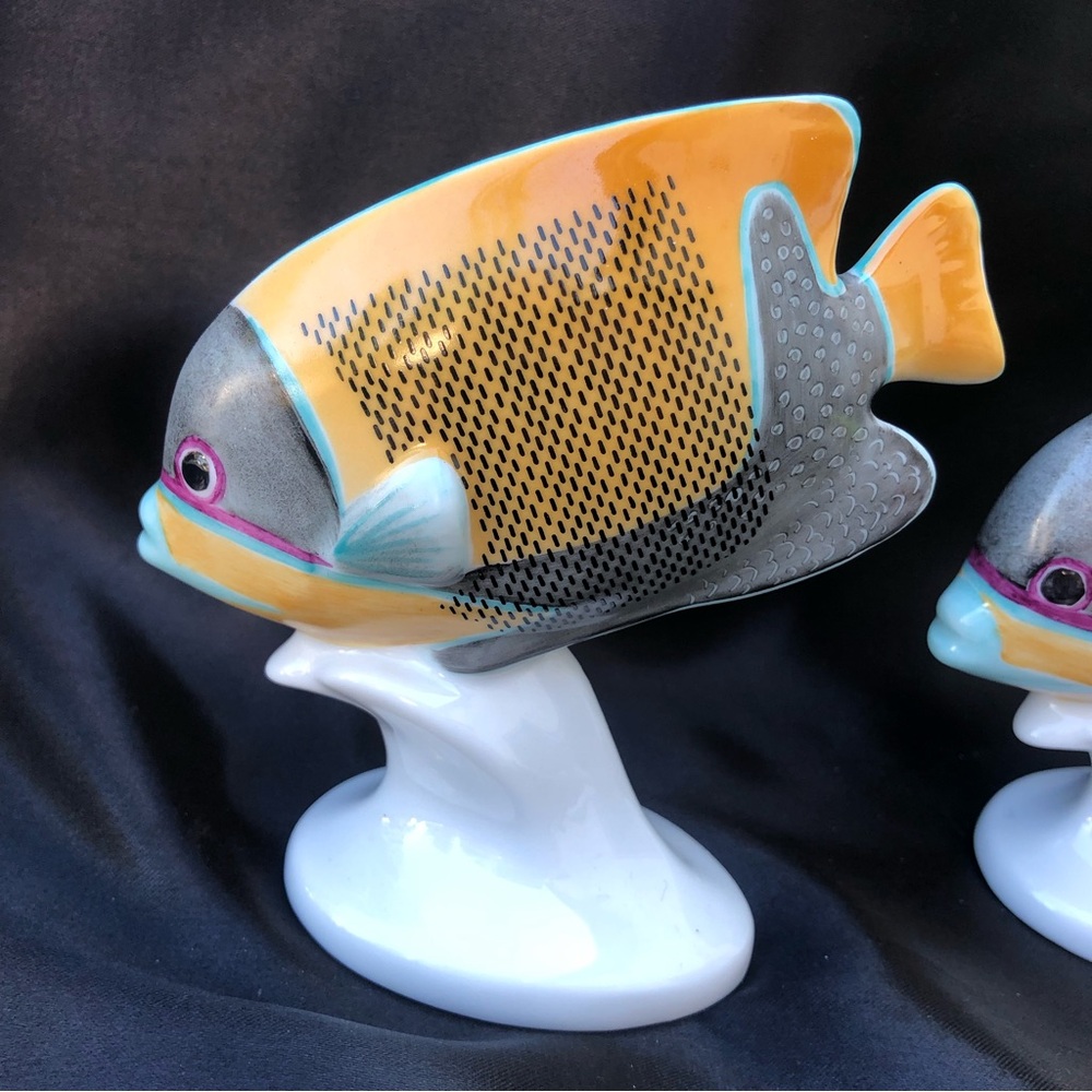 Hollohaza Handpainted Porcelain Fish Figurines Set of 2 - Picture 4 of 9